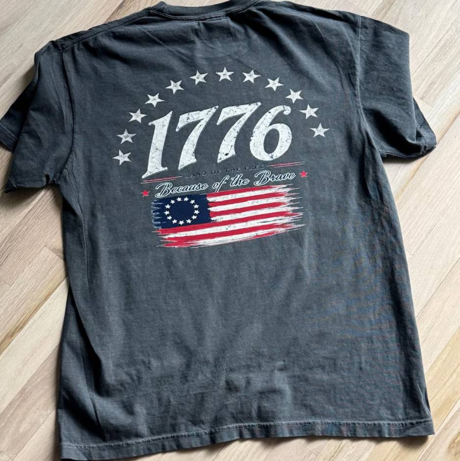 1776 Patriotic USA Flag Vintage Style Comfort Shirt HO82 902532