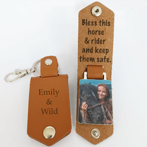 GeckoCustom Bless This Horse And Rider And Keep Them Safe Horse Vintage Leather Photo Keychain C258