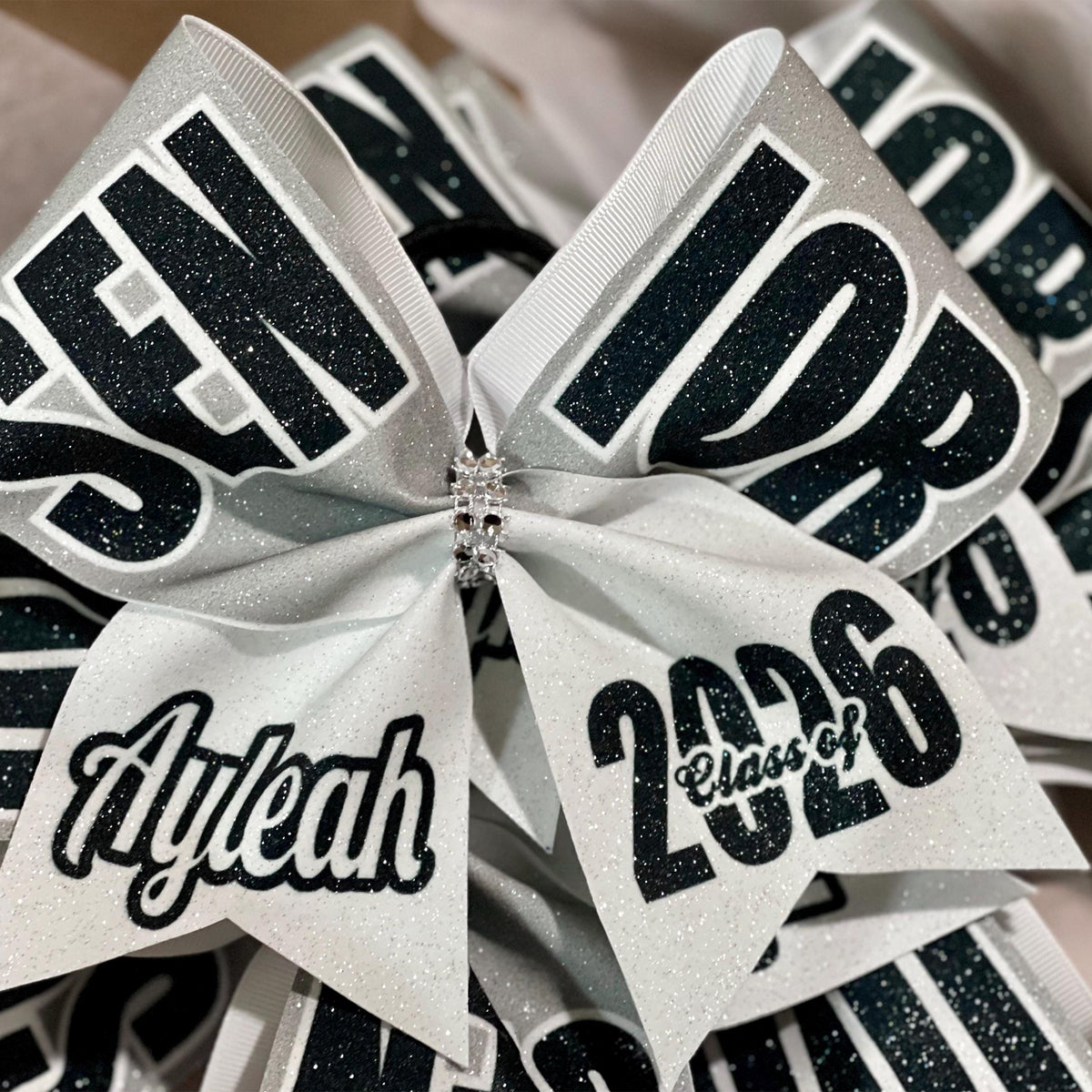 Personalized Name Senior 2027 Cheer Bow - Team Cheer Bows, Graduation Gift LM32 669975