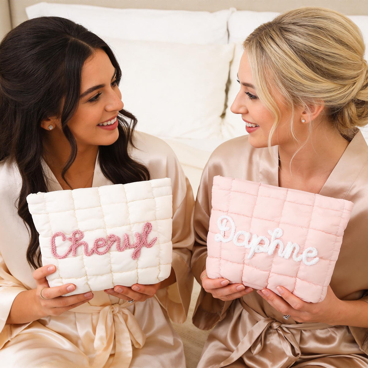 Personalized Name Quilted Nylon Makeup Bag- Gift For Mom, Girlfriend, Women, Bridesmaid Gift LM32 899545
