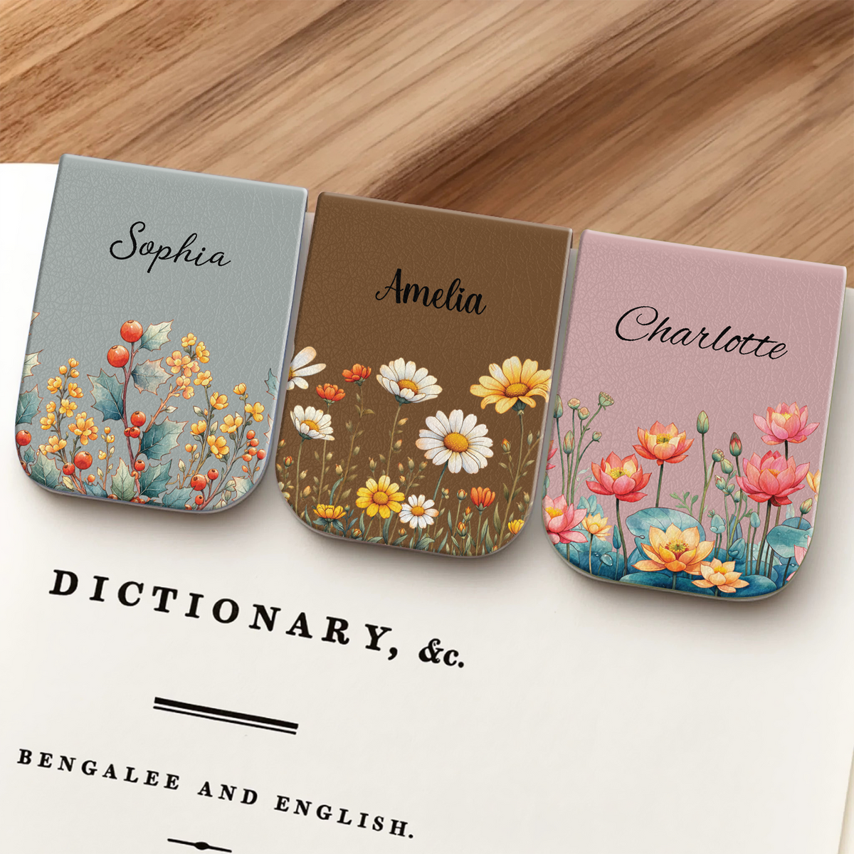 Personalised Watercolor Birth Flower Leather Magnetic Bookmark Gift for Book Lovers LM32 899393