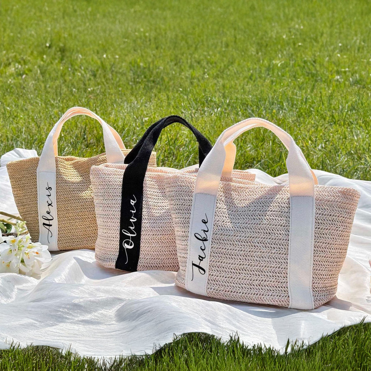 Custom Name Burlap Tote Bag - Summer Gift For Women, Mother's Day, Wife, Girlfriend HO82 902012