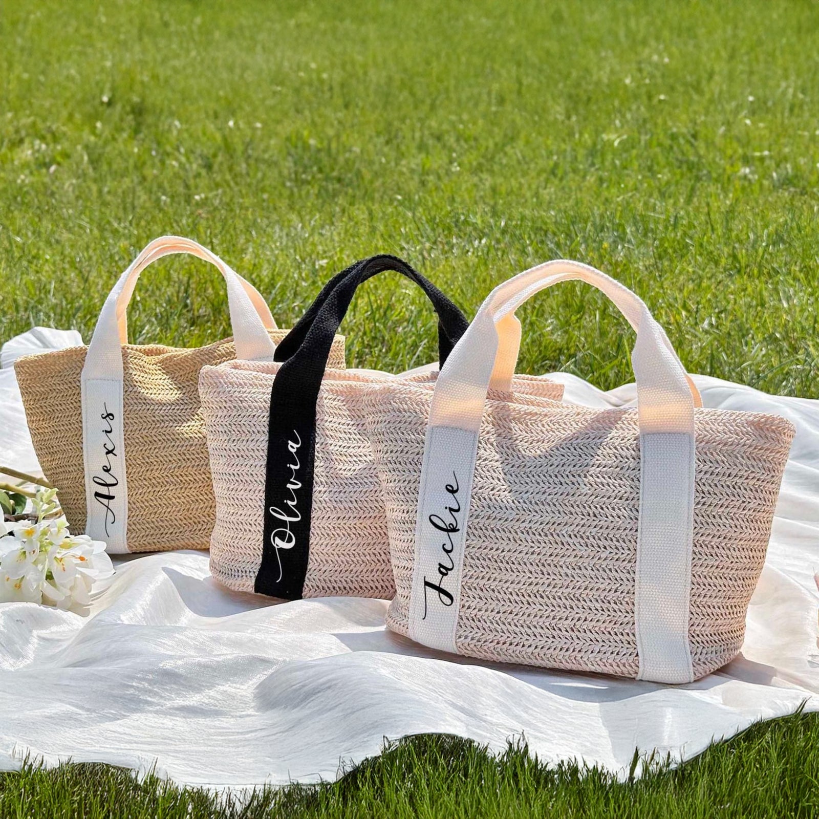 Custom Name Burlap Tote Bag - Summer Gift For Women, Mother's Day, Wife, Girlfriend HO82 902012