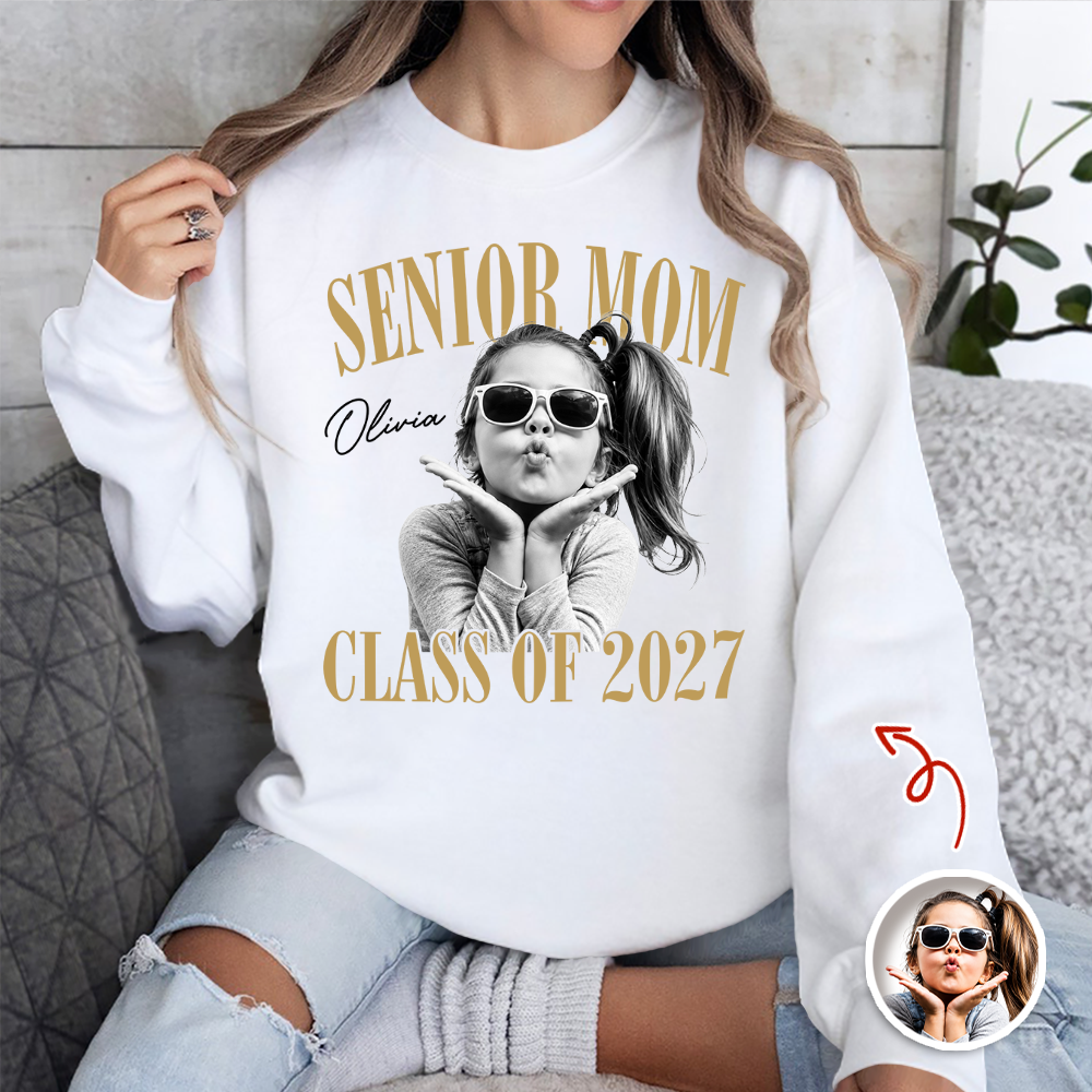Custom Retro Senior Mom 2027 Bright Shirt - Personalized Class of 2027 Gift CH07 180302