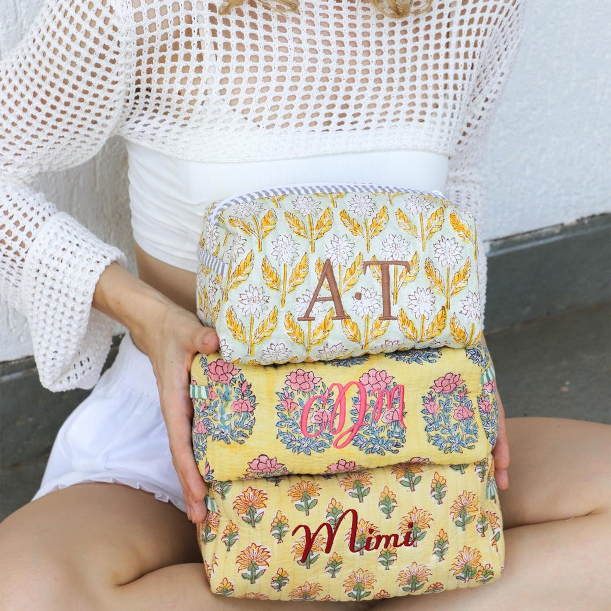 Personalized Name Flower Embroidered Makeup Bag- Gift For Mom, Girlfriend, Women, Bridesmaid Gift HO82 902042