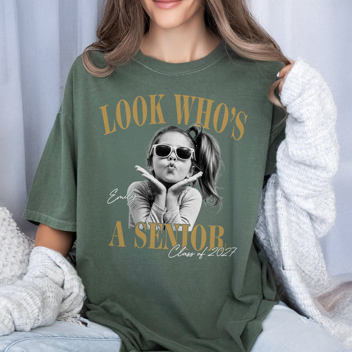 Custom Photo Look Who's A Senior 2027 Vintage Comfort Shirt CH07 180314