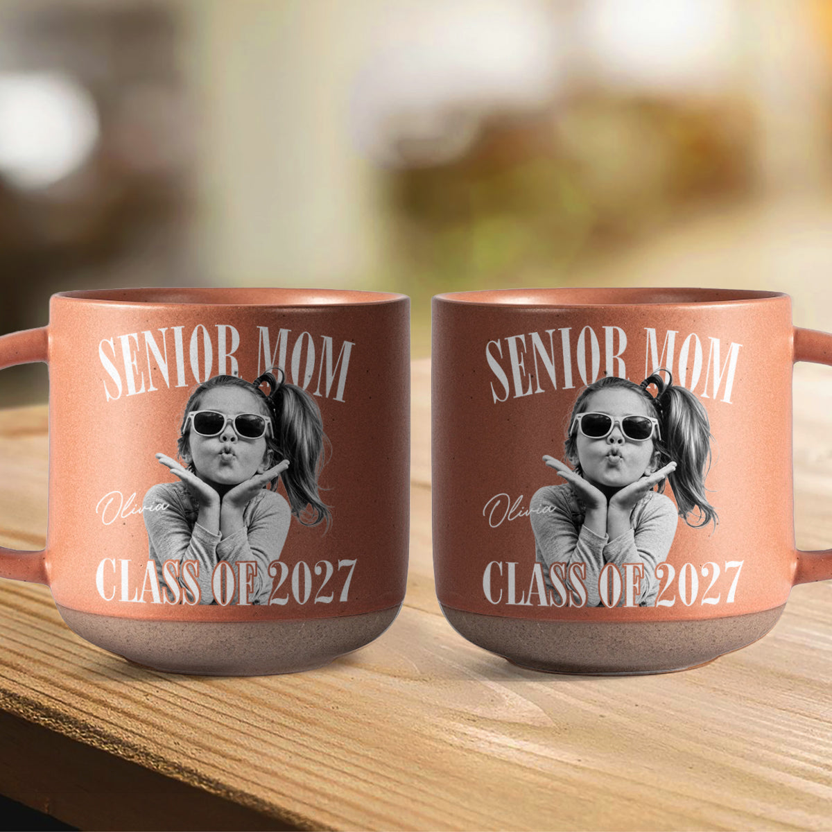 Custom Retro Senior Mom 2027 Pottery Mug - Personalized Class of 2027 Gift, Proud Family Gift HA75 922084