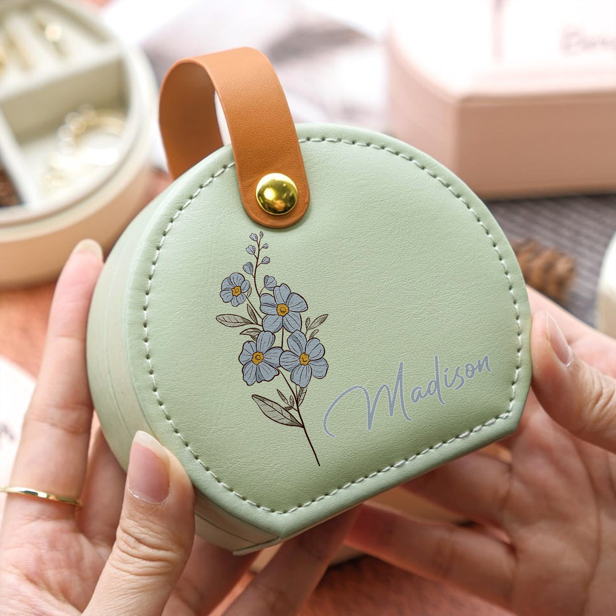 Custom Name With Floral Jewelry Box With Handle TH10 894345