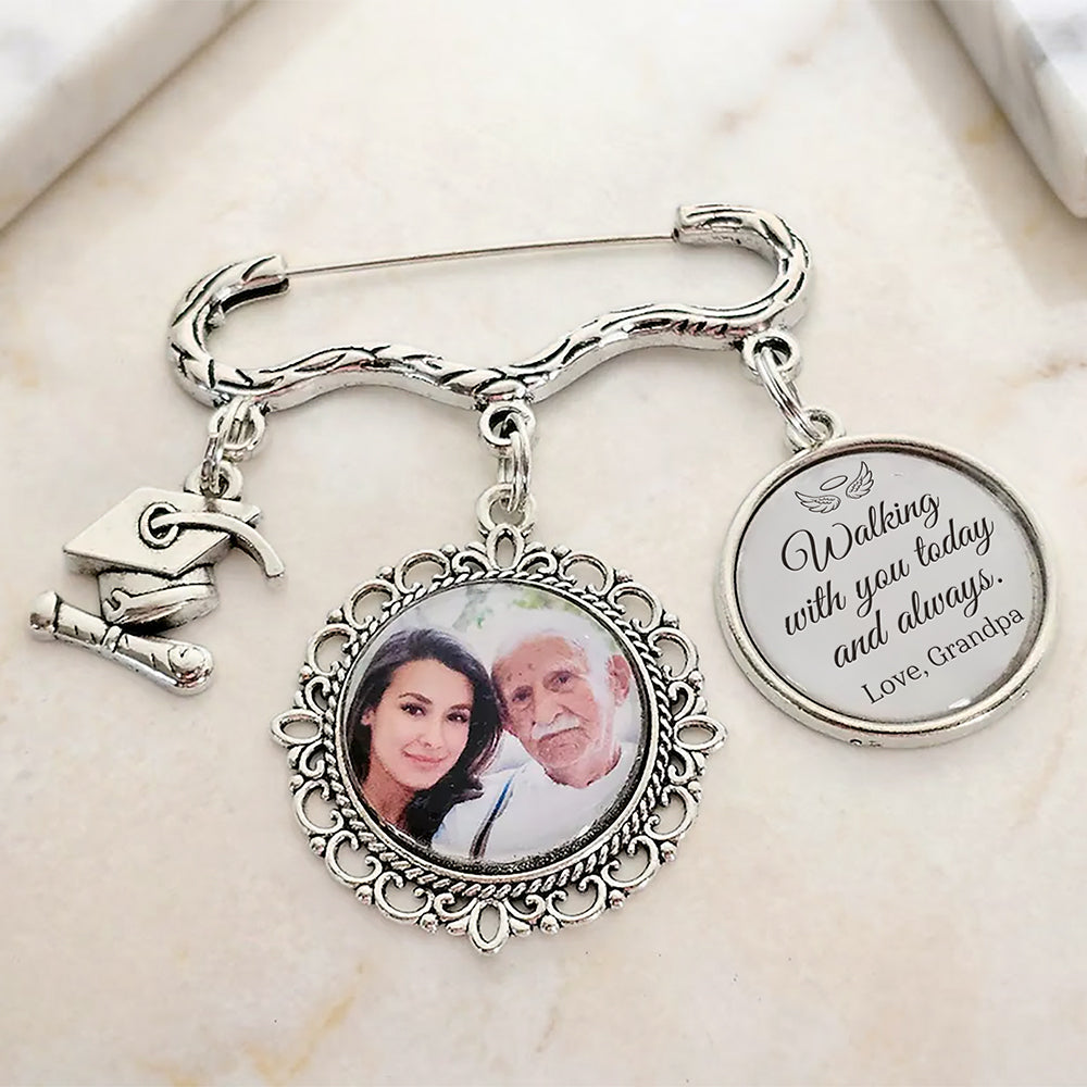Personalized Photo Remembering Loved Ones Graduation Cap Memorial Tassel Picture Lapel Pin HA75 920764