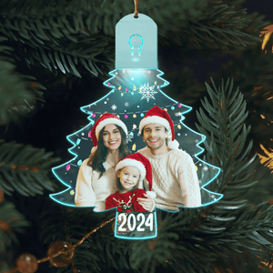 GeckoCustom Custom Family Photo On Christmas Tree Led Acrylic Ornament HO82 893248 3 inches