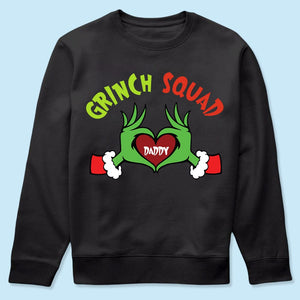 GeckoCustom Custom Grinch Hand In Heart Family Christmas Gift Dark Shirt HO82 893168