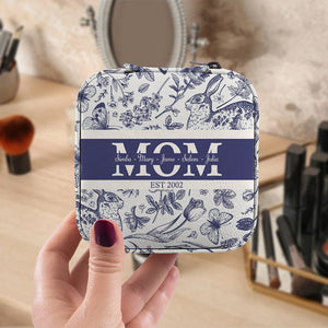 GeckoCustom Custom Kids Names Mom Mama Grandma Gigi Nana Floral Personalized Jewelry Travel Box HA75 891630 10*9.5*5cm / PU Leather & Pearl Velvet