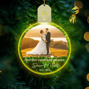 GeckoCustom Custom Photo Our First Christmas Couple Circle Led Acrylic Ornament HA75 891662 3 inches