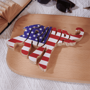 GeckoCustom Donald Trump With US Flag Wood Sculpture HA75 890976 Wood