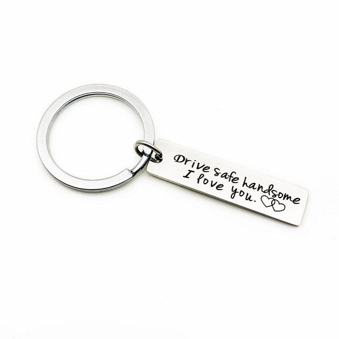 GeckoCustom Drive Safe，I Need You Here With Me Metal Keychain Love You Keychain Men and Women Romantic Keychain Gift Birthday Father's Day KC124