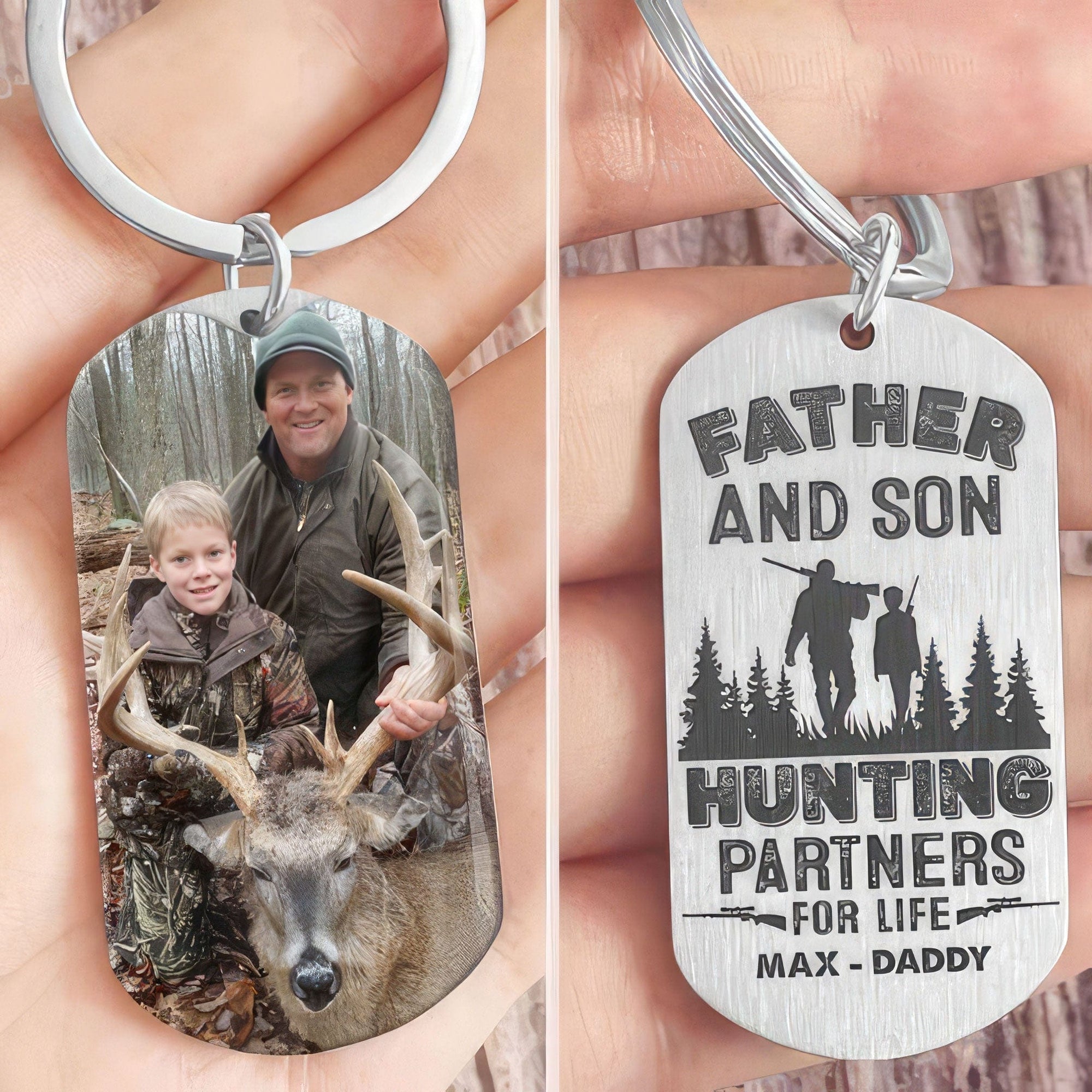 GeckoCustom Father And Son Hunting Partners For Life Hunter Metal Keychain HN590 With Gift Box (Favorite)