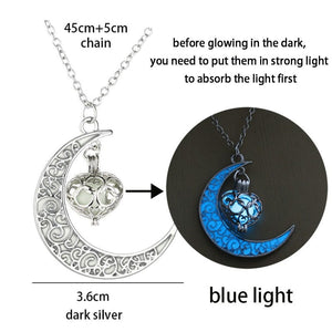 GeckoCustom Luminous Glowing Arrow Pendant Necklace Knight Spear Necklace Glow In The Dark Pike Necklace for Women Men Halloween Gift yg10b1