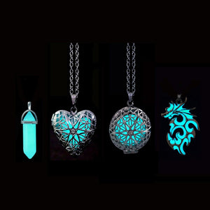 GeckoCustom Luminous Glowing Arrow Pendant Necklace Knight Spear Necklace Glow In The Dark Pike Necklace for Women Men Halloween Gift