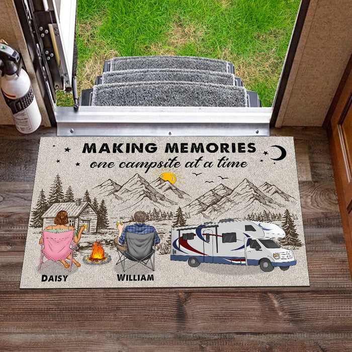 GeckoCustom Make Memories One Campsite At A Time Doormat K228 889637