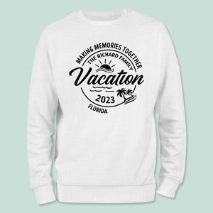 GeckoCustom Making Memories Together Vacation 2023 Family Bright Shirt K228 889408