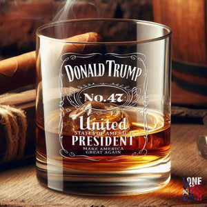 GeckoCustom Trump No. 47 / Trump 2024 Engraved Whiskey Glass / Bourbon Glass / Scotch Glass / Trump Merch / Christmas Gift Round / Single Glass