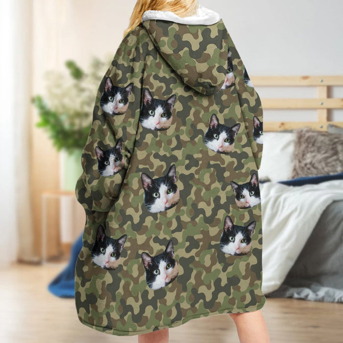 GeckoCustom Upload Cat Photo With Camouflage Pattern Hoodie Blanket N304 889362