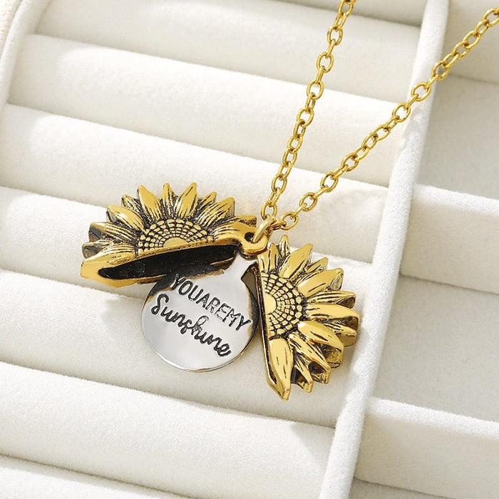 GeckoCustom You Are My Sunshine Open Locket Sunflower Pendant Necklace Boho Jewelry Best Friendship Gifts Bff Letter Necklace Collier