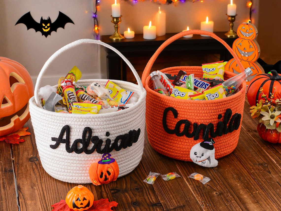 Custom Name, Trick or Treat Halloween Basket For Kid TH10 171001