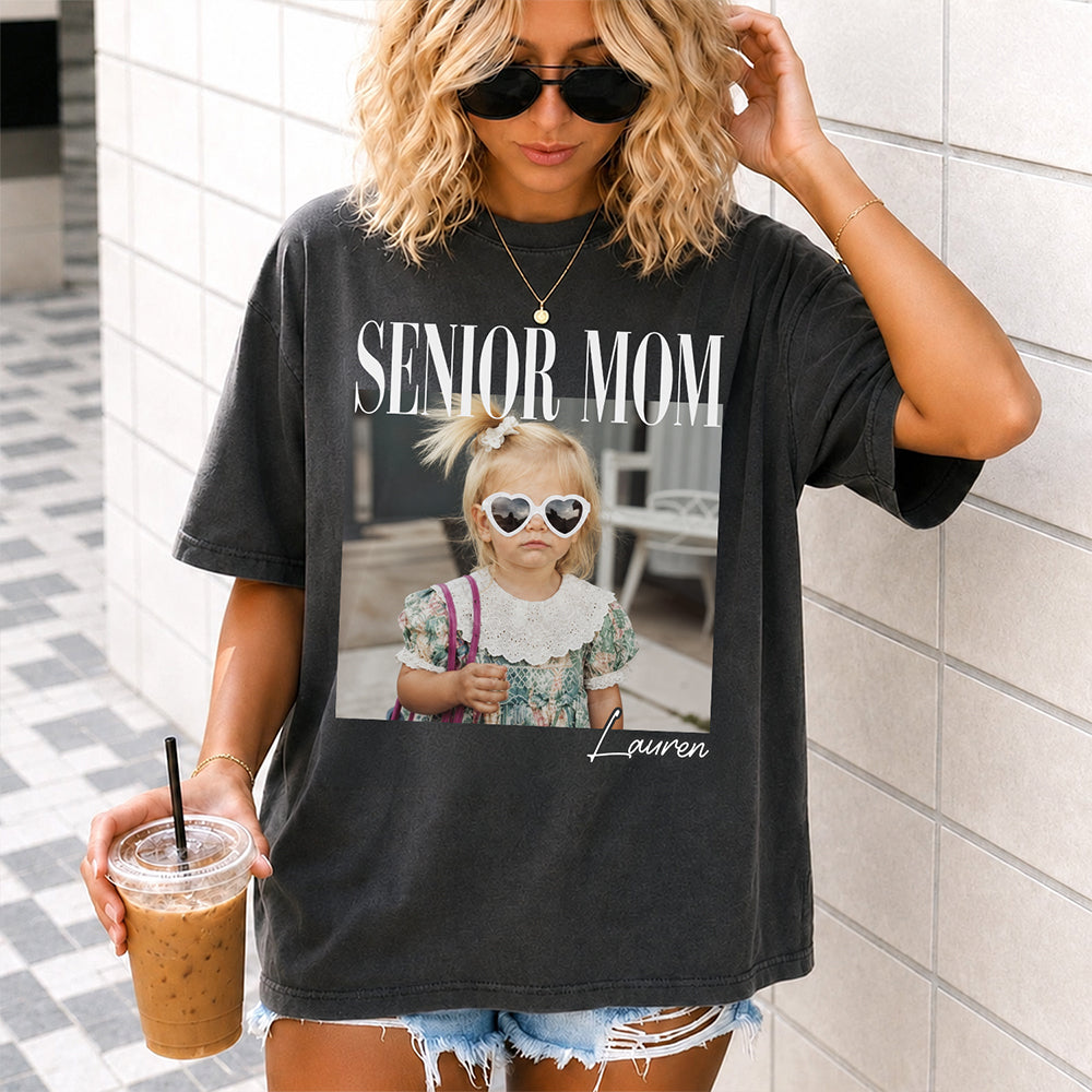 Custom Photo Senior Mom Senior Dad Proud Mom of 2027 Graduate Comfort Shirt HA75 922048