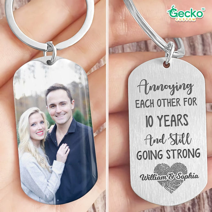 GeckoCustom Annoying Each Other For Many Years Still Going Strong - Anniversary Gifts, Gift For Couples, Husband Wife, Metal Keychain HN590