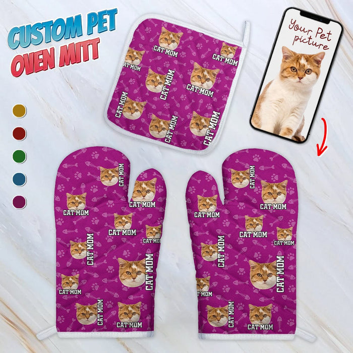 https://geckocustom.com/cdn/shop/products/geckocustom-custom-cat-photo-with-accessory-pattern-oven-mitt-k228-889010-33392447127729_700x700.jpg?v=1679474651