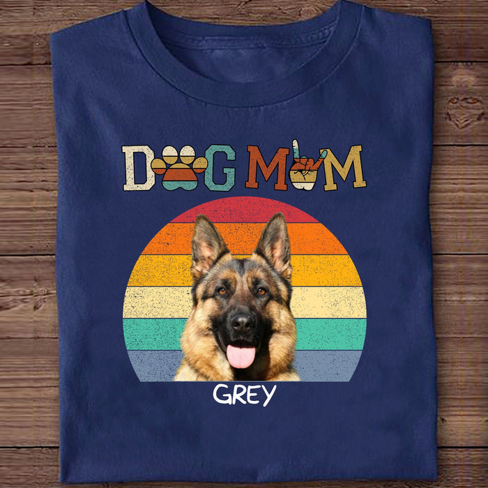 GeckoCustom Dog Mom Vitage Retro Upload Photo Personalized Custom Dog Shirt H463 Basic Tee / Black / S