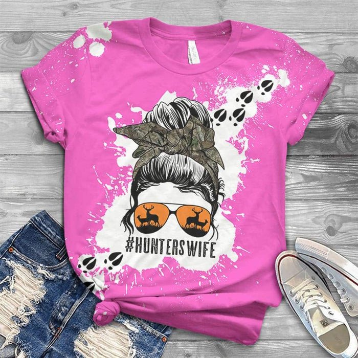 GeckoCustom Hunting Wife Bleached Unisex Tshirt, Hunting Gift HN590 Basic Tee / Pink / S