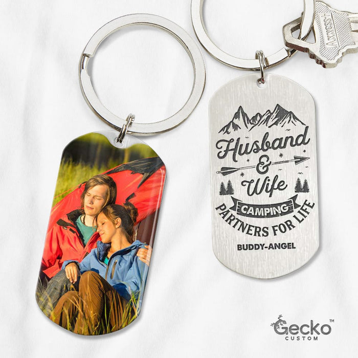 GeckoCustom Husband And Wife Camping Metal Keychain HN590 No Gift box / 1.77" x 1.06"