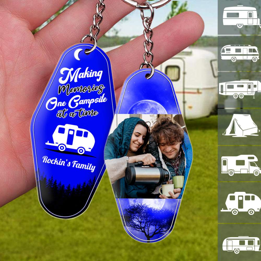 GeckoCustom Making Memories One Camping At A Time Keychain Upload Image HN590
