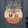 GeckoCustom Please Keep Door Closed Dog Wooden Door Sign With Wreath, Dog Lover Gift, Dog Door Hanger - HN590 12 Inch