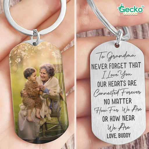 GeckoCustom To Grandma Never Forget That I Love You Family Metal Keychain HN590 No Gift box
