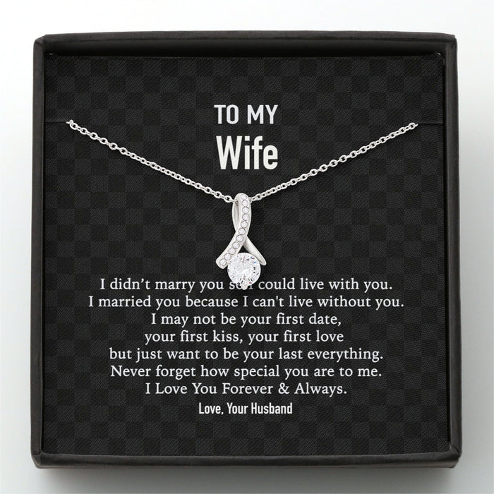 GeckoCustom To My Wife I Didn't Marry Custom Message Card Necklace Alluring Beauty