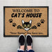 GeckoCustom Welcome To Cat's House, Cat Doormat, Cat Lover Gift, For Cat Mom, Home Decor HN590 15x24in-40x60cm