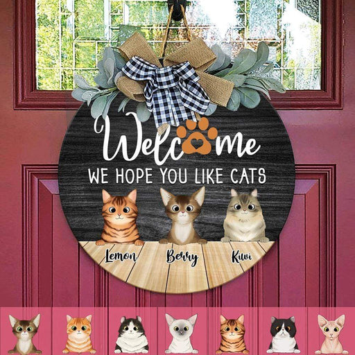 GeckoCustom Welcome We Hope You Like Cat Wooden Door Sign With Wreath, Cat Lover Gift, Cat Door Hanger HN590 12 Inch